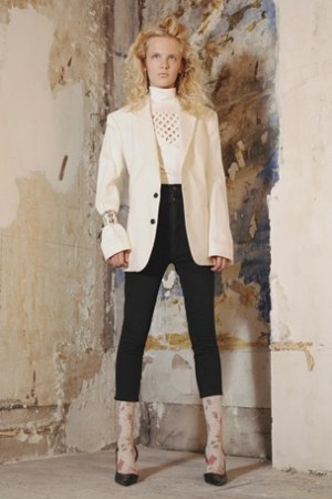 Y-project-Lookbook-SS16-23_304x456